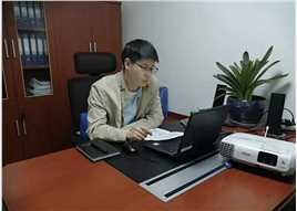 邓胜强老师照片