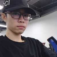 黄本能老师头像